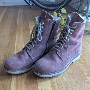 Women's Lace-Up Suede Boots